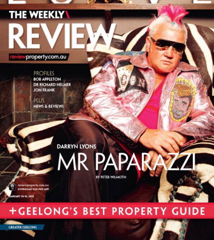 The Weekly Review - Revealed! Mr Paparazzi